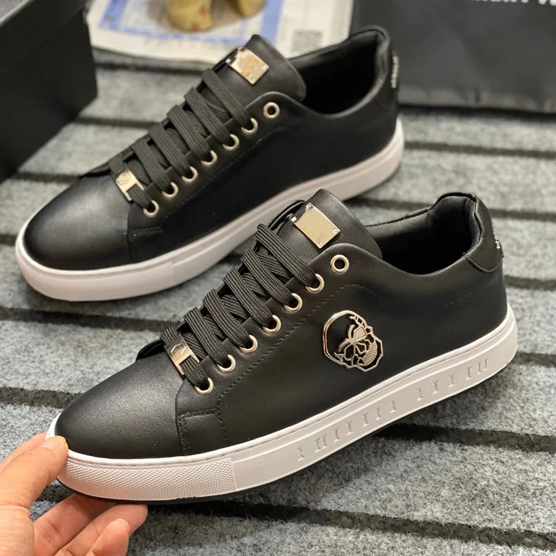 

High quality Men's Paris Luxury Genuine Leather Lace-up Casual shoes men running shoes fashion Skeleton Designer sports shoes