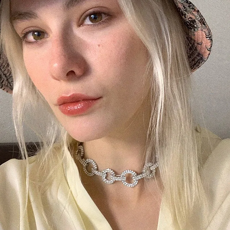 

Women's Jewelry Necklace Europe and America Full Diamond Sexy Collarbone Necklace Light Luxury Niche Design Temperament Necklace