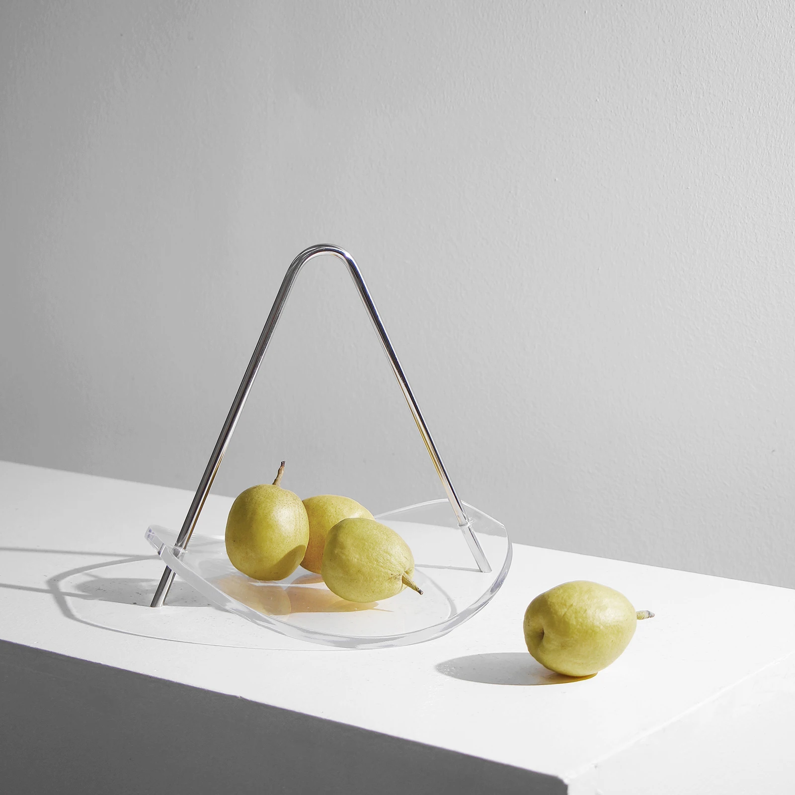 

Современная Художественная качели, акриловая тарелка для фруктов, тарелка для ресторана, тарелка для украшения отеля, дома, металлическая д...