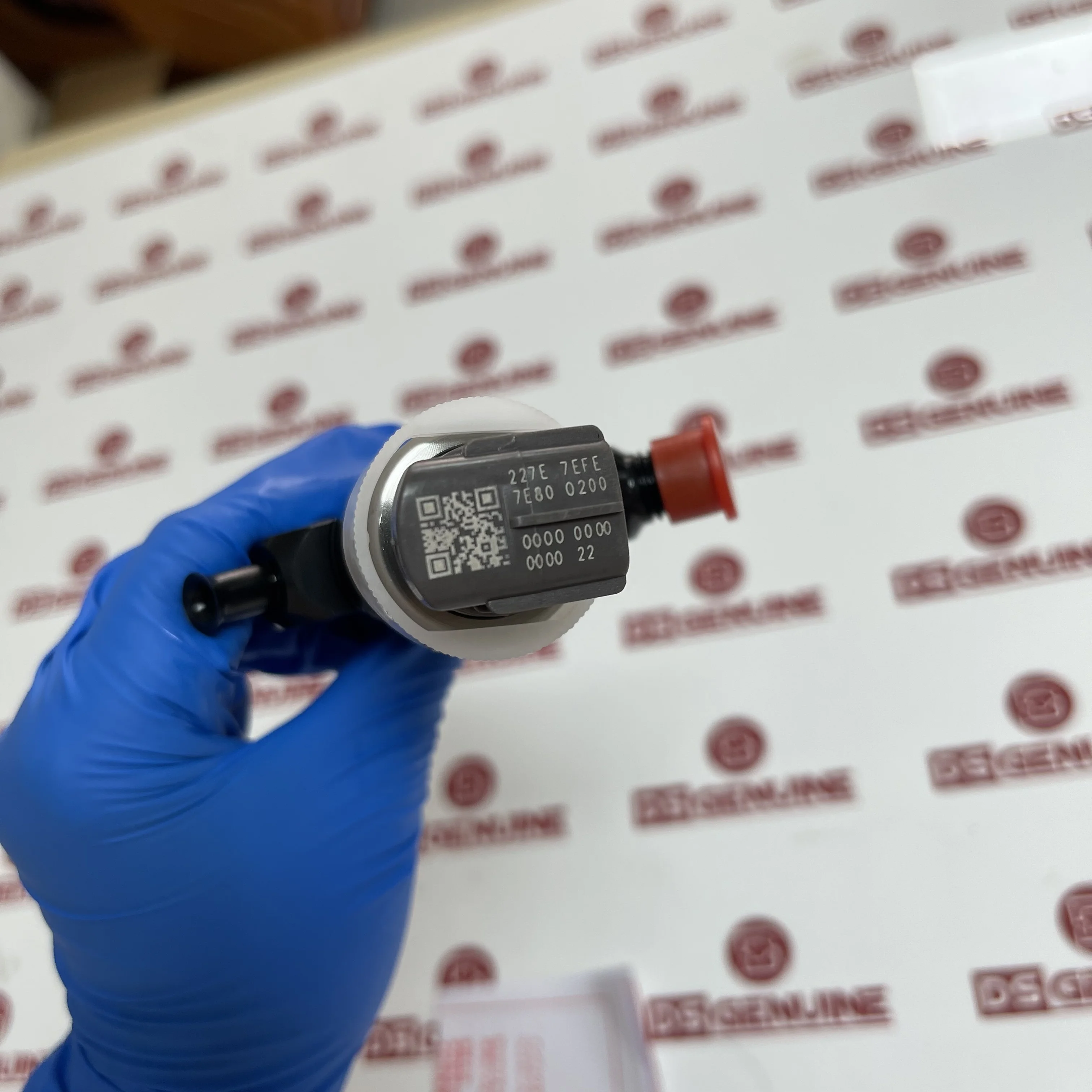 Новая форсунка дизельного двигателя 1KD 2KD 095000 -5881 23670-30050