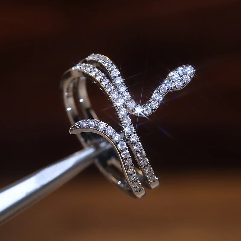 

New Creative Trendy Silver Plated Snake Rings For Women Shine Tiny CZ Stone Inlay Punk Fashion Jewelry Party Gift Animal Ring