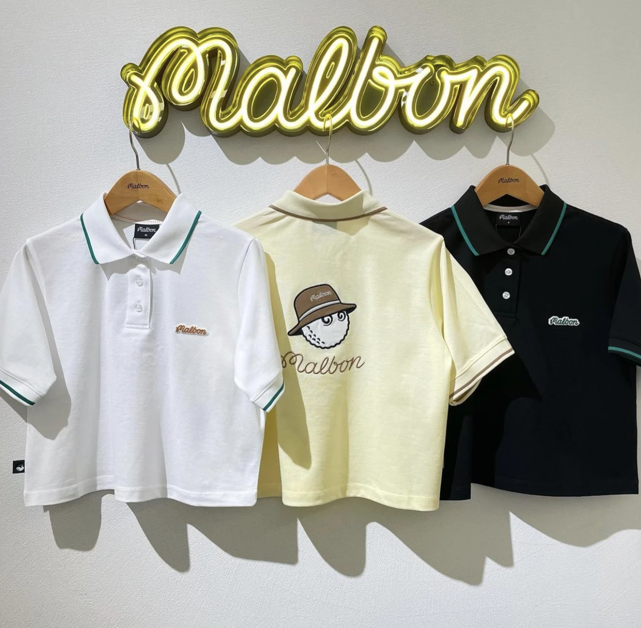 

Новая женская короткая футболка MALBON GOLF golf, дышащая быстросохнущая рубашка-поло с мультяшным принтом