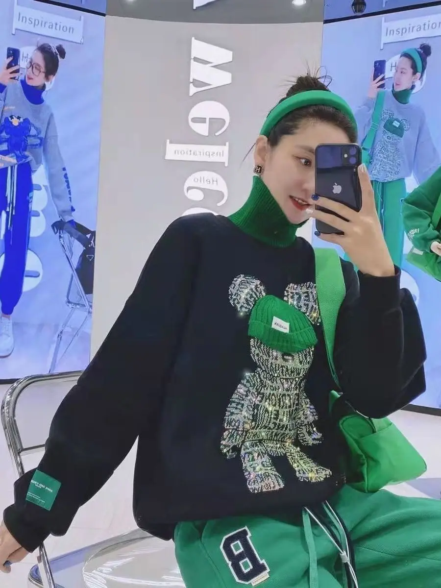 

Fashion Turtleneck Diamonds Print Bear Hoodie Harajuku Anime Black Women Ulzzang Patchwork Loose Leisure Chic Sweatshirt Femme