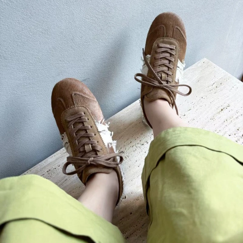 Женские кроссовки из натуральной кожи