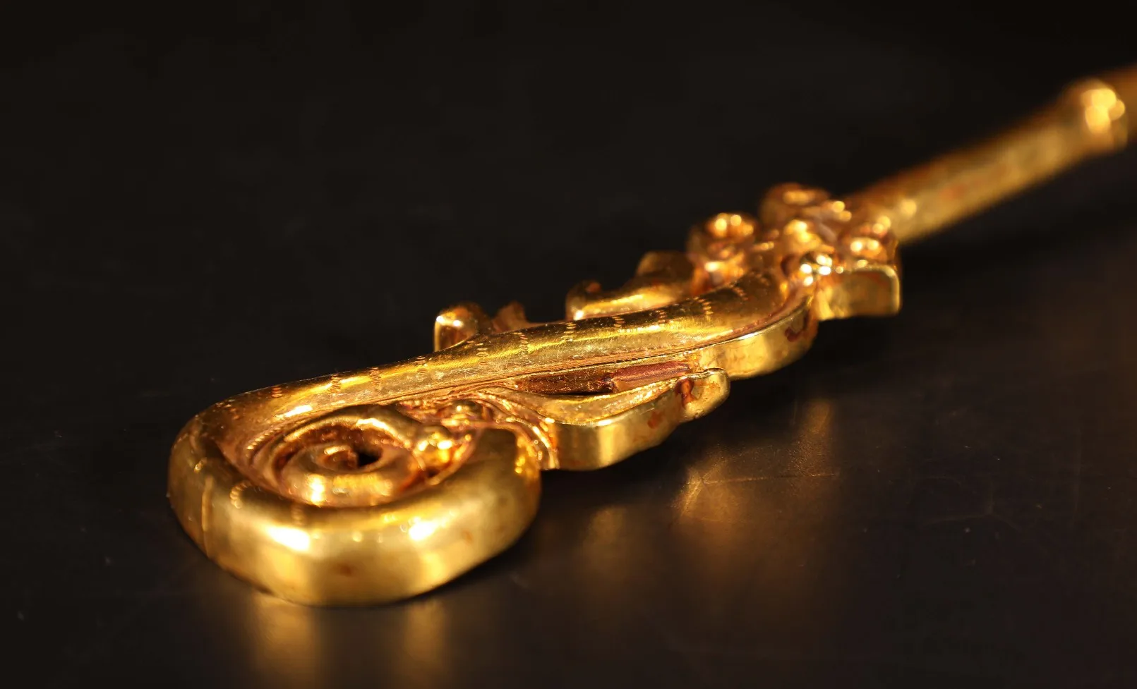 Collection Chinese antiques artwork Tang Dynasty gilt spoon exquisite craftsmanship fine workmanshipExquisite gifts for friends