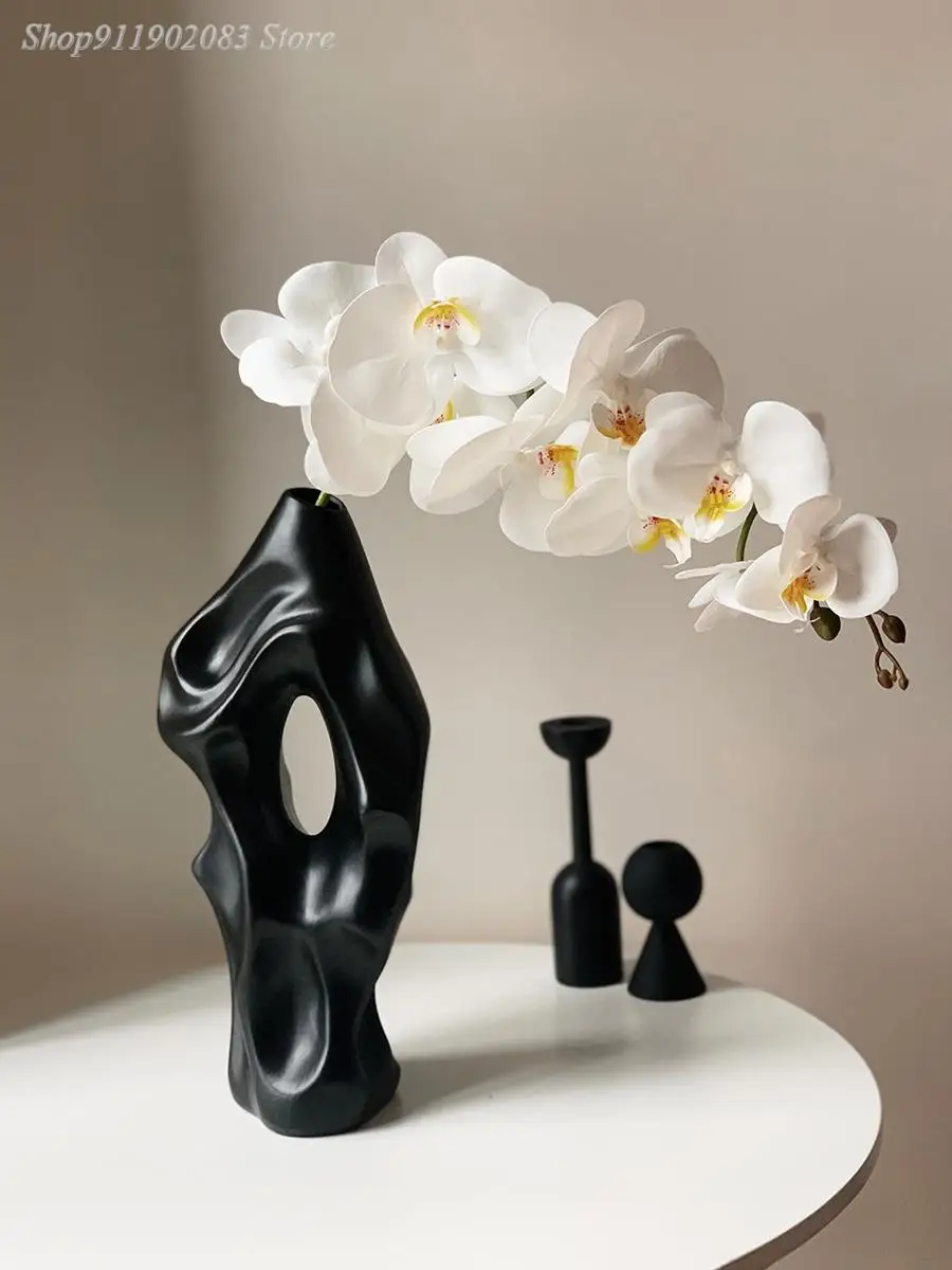 

Ceramic Vase Black and White Abstract Hollow Out Hole Handicraft Furnishings Flower Arrangement Accessories Home Decoration