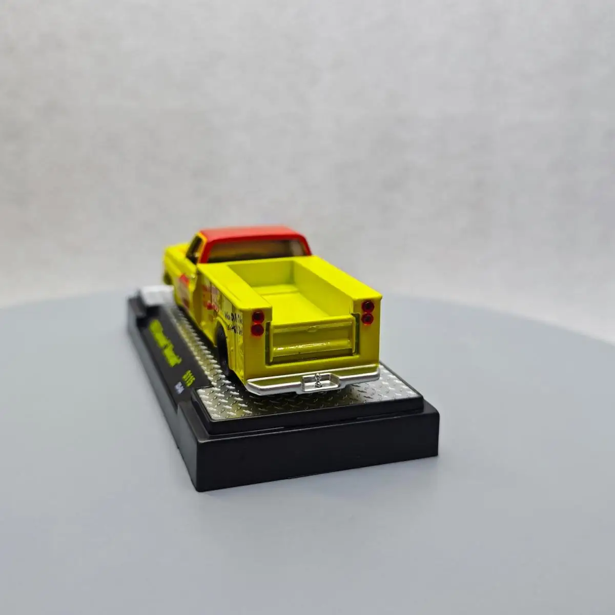 M2 машины 1/64 1975 Silverado желтый Литой Сплав модели автомобиля коллекция дисплей
