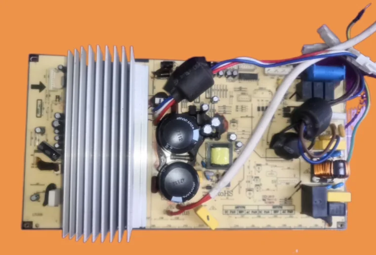 

1pc used TCL Air Conditioner 210900415A B Board 210900530 ASN98D32UEZ
