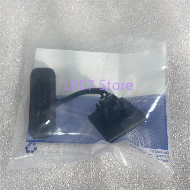 Переключатель открытия багажника номер: 13422268 Для Chevrolet Cruze Orlando задняя дверь