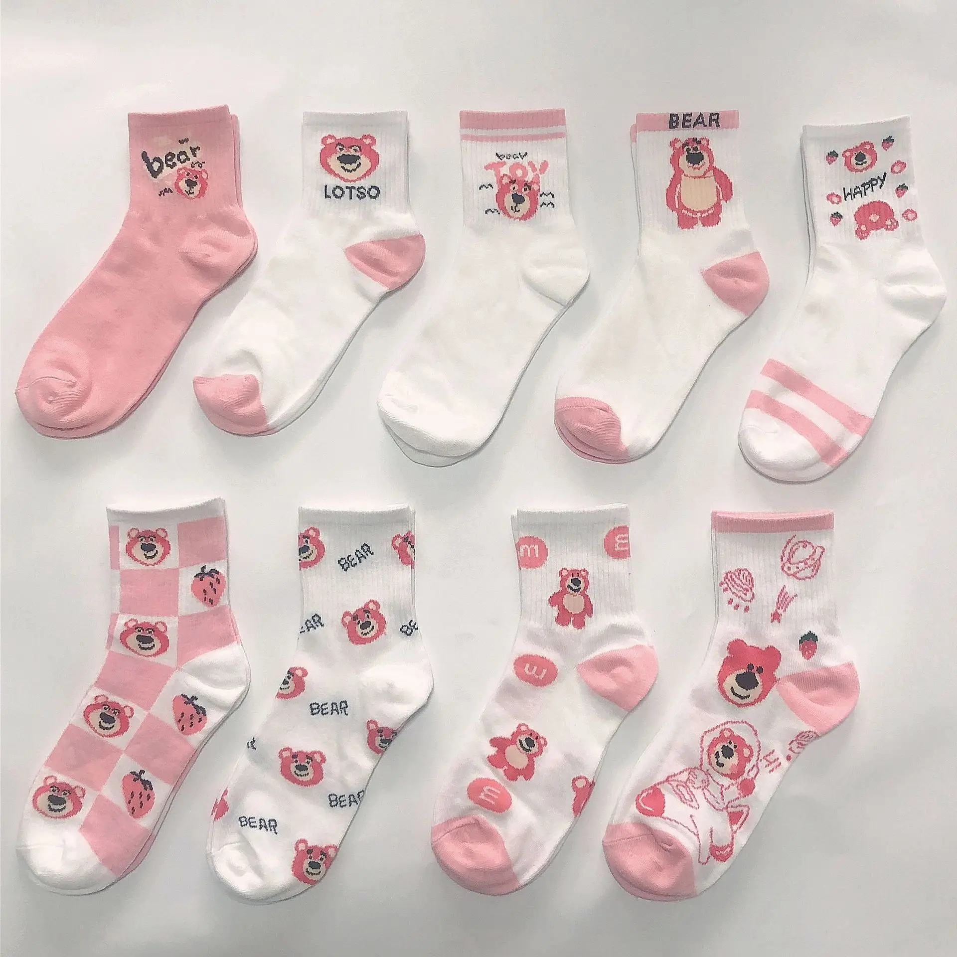 

Strawberry Bear Socks In The Tube All-match Cute Cartoon Kawaii Anime Peripheral Toy Gift Comfortable