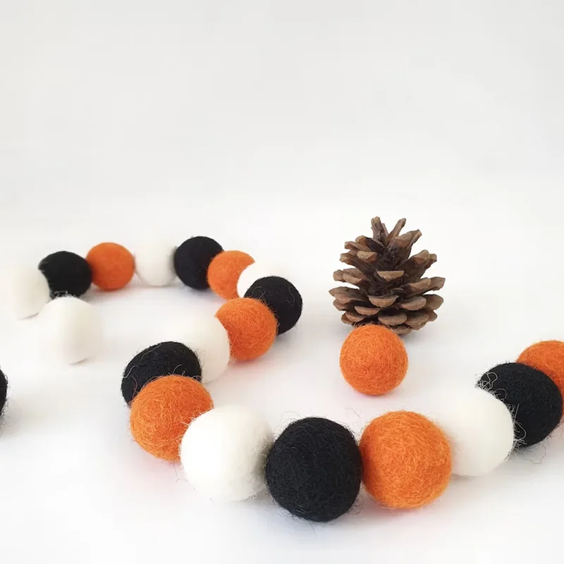 

1pc 2.5cm Natural Wool Cotton Thread Ball Halloween Lantern Pom Pom Garland - Felt Ball Nursery Decoration Home Decor Supplies