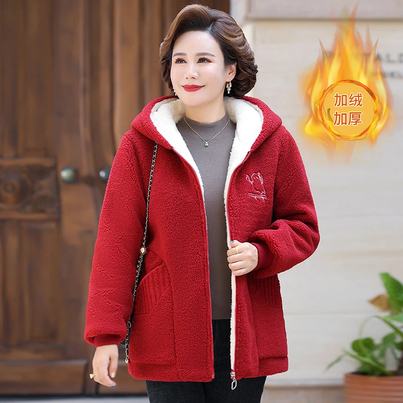 5XL Middle-aged Elderly Women's Lamb Wool Coat 2022 New Winter Plus Velvet Cotton Jacket Loose Female Hooded Overcoat