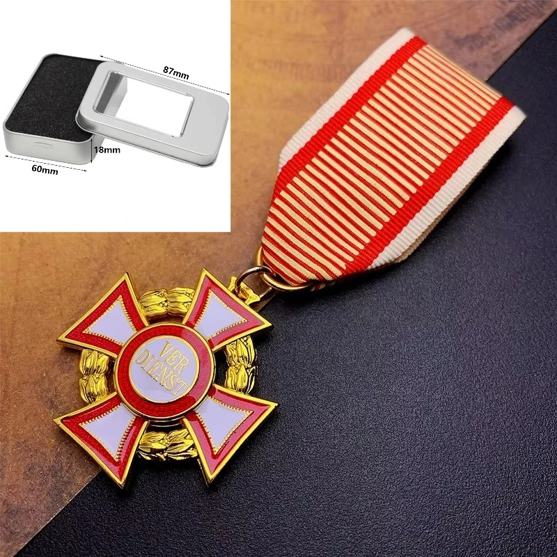 

Металлический значок крест