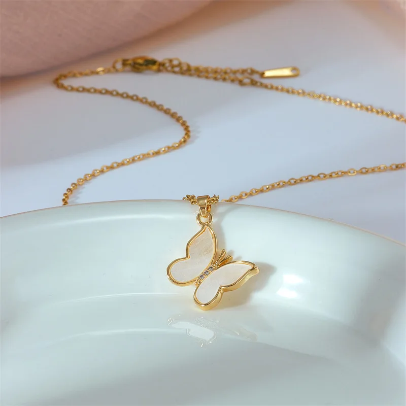 

Hot Sale New Fashion Gold Butterfly Necklace Pendant Clavicle Chain for Women Girl Jewelry Gifts