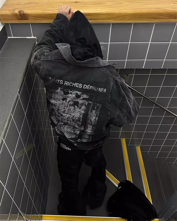 Детский пиджак второй поколения из меланхоли с потертостями