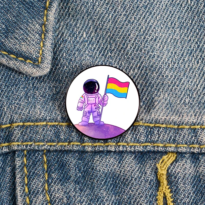 

Pan Pride space Astronaut Pin Custom Funny vintage Brooches Shirt Lapel teacher Bag Cute Badge pins for Lover Girl Friends