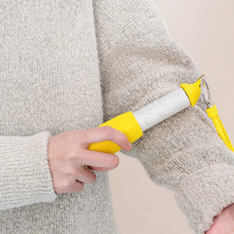 

Cute Banana Shape Lint Rollers Brushes Portable Lint Remover For Carpet Woolen Coat Clothes Fluff Fabric Brush Tool Fur Remover