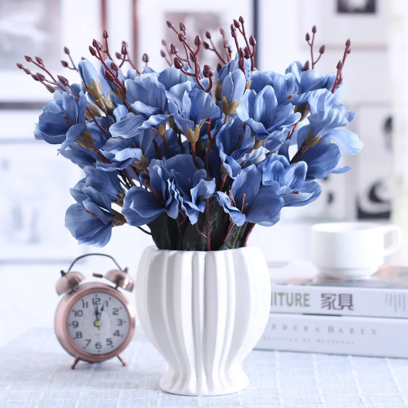 Искусственный цветок магнолии 5 вилок 20 головок |