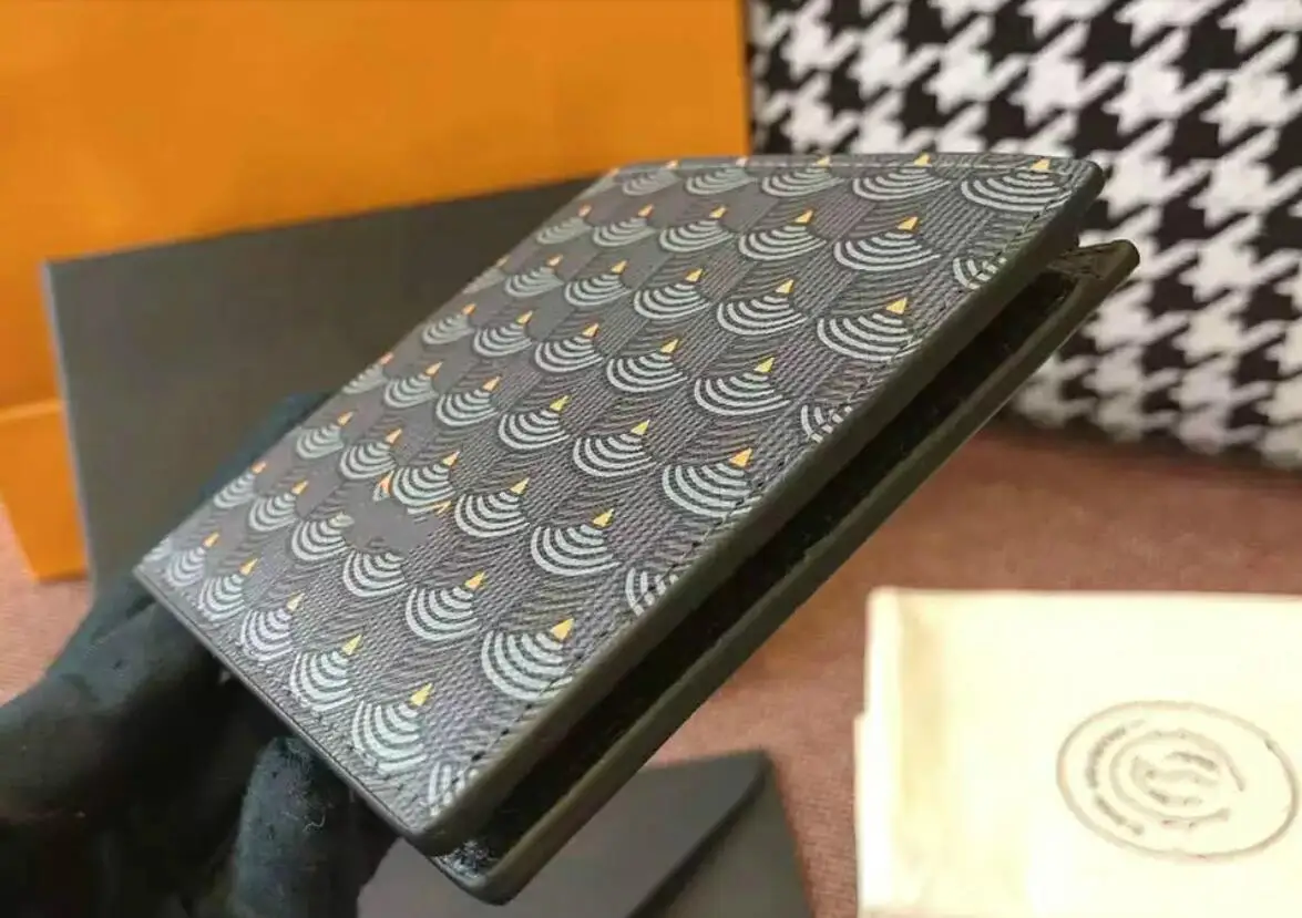 

Top Quality Real Leather Mens Casual Standard Purse Letter Printed Dollars Wallets Cowhide Short Wallet