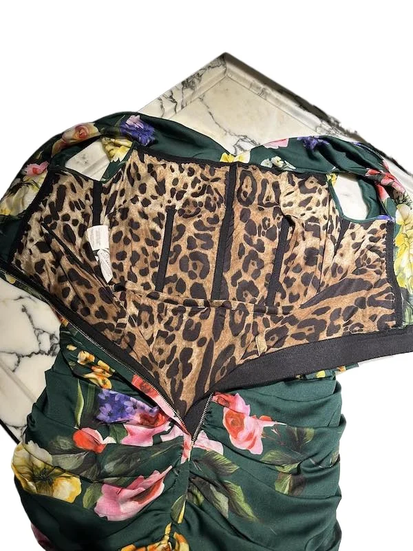 2024 модное женское платье без бретелек и Плиссированное Шелковое приталенное