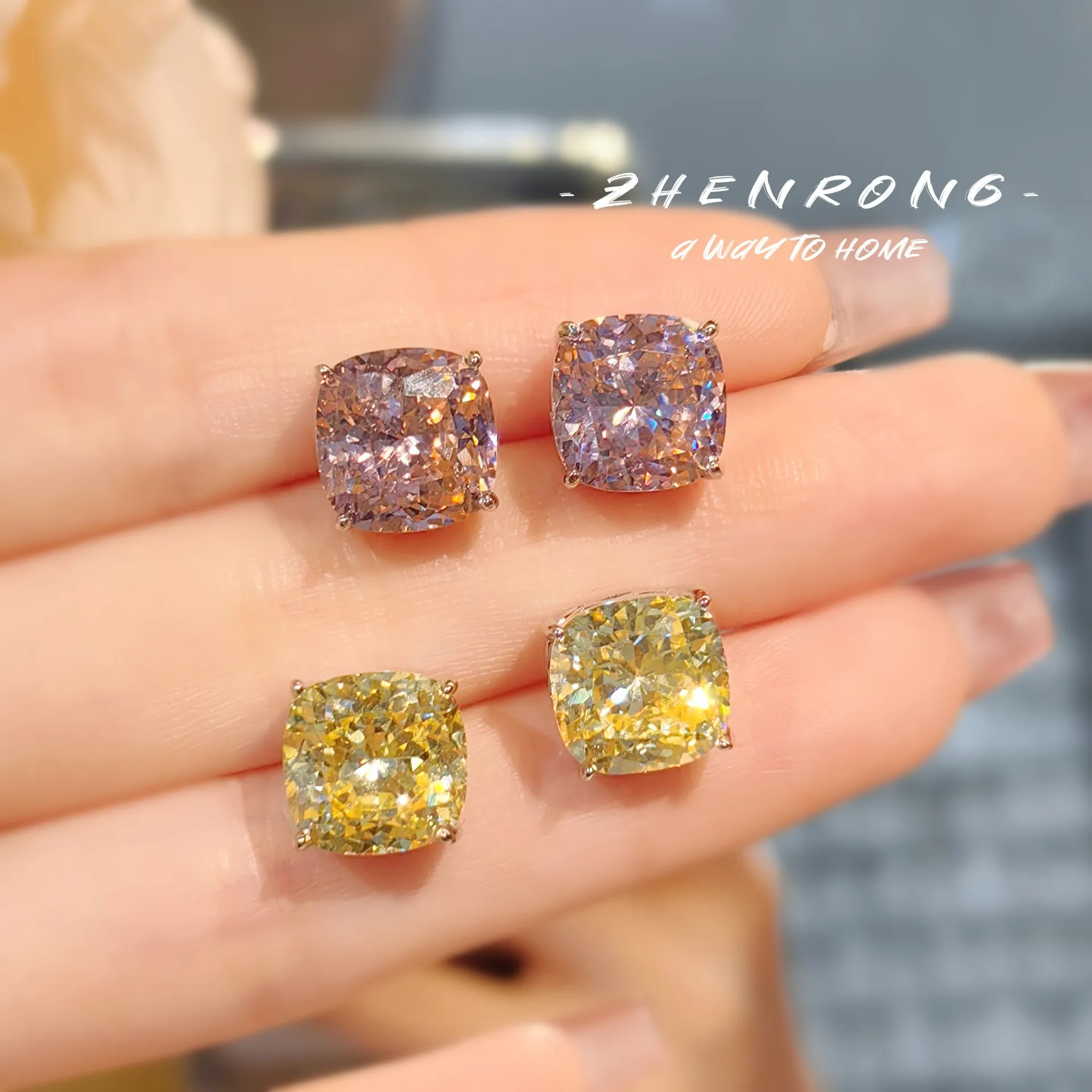 Серьги-гвоздики с платиновым покрытием 14 к инкрустированные