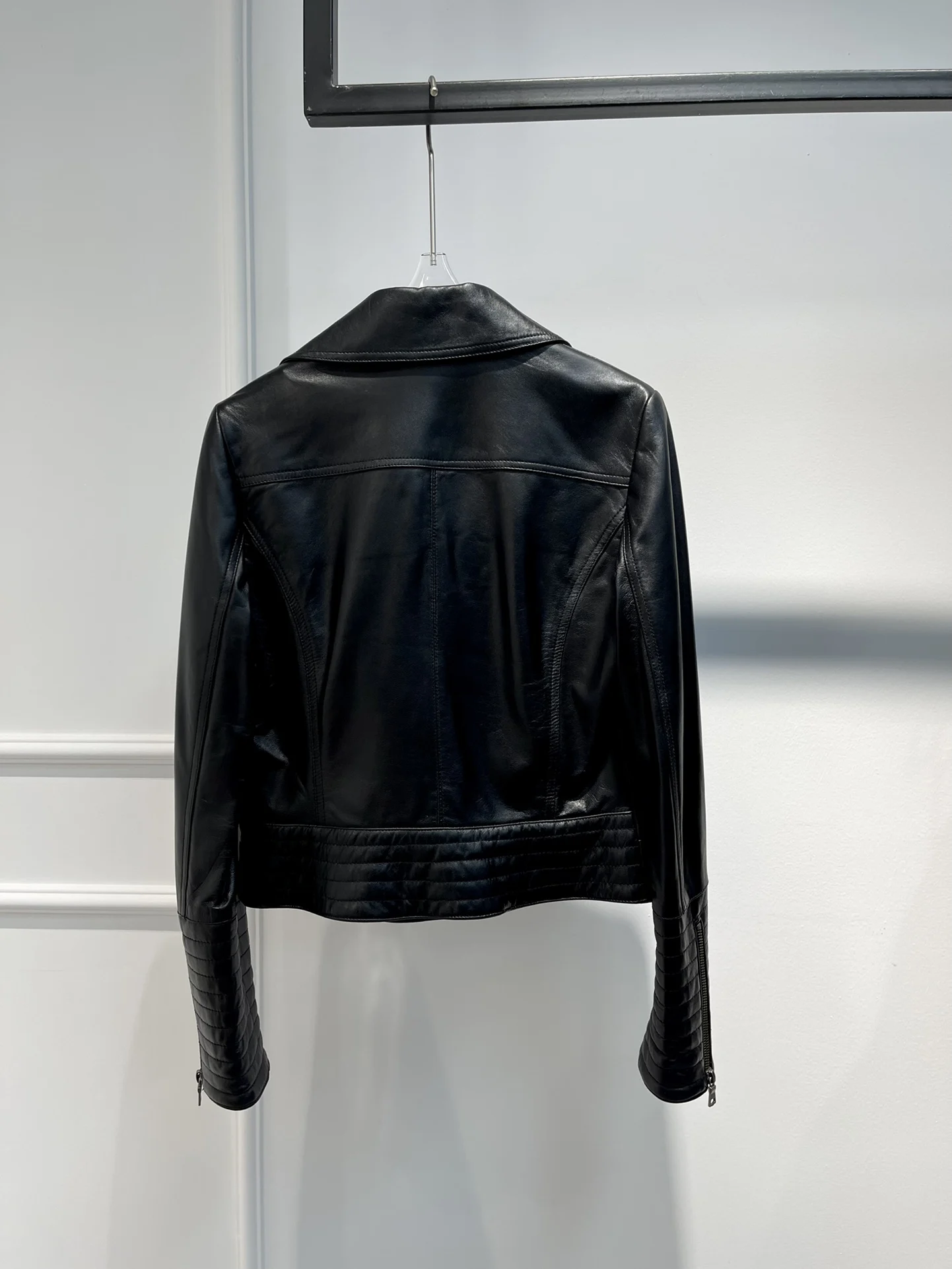 Top Quality Fashion Short Slim Female Jacket 2022 New Women Bike Moto Coat Leather Outwear Zipper Autumn Winter