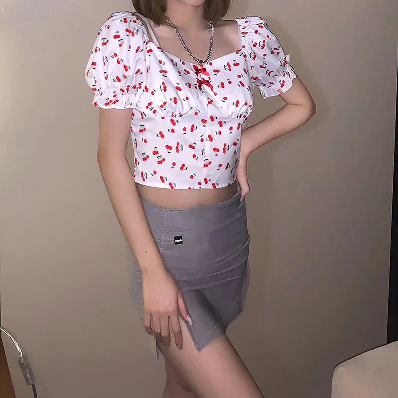 

Preppy Style Casual Cute Square Collar Edible Fungus White Short Puff Sleeve T-shirt Summer Cherry Print Crop Top Women Clothing