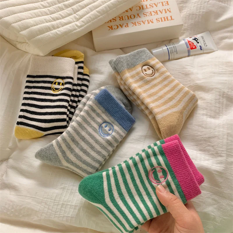 4 Pairs New Ladies Warm Socks Autumn and Winter Japanese Style Stripe Warm Socks for Women