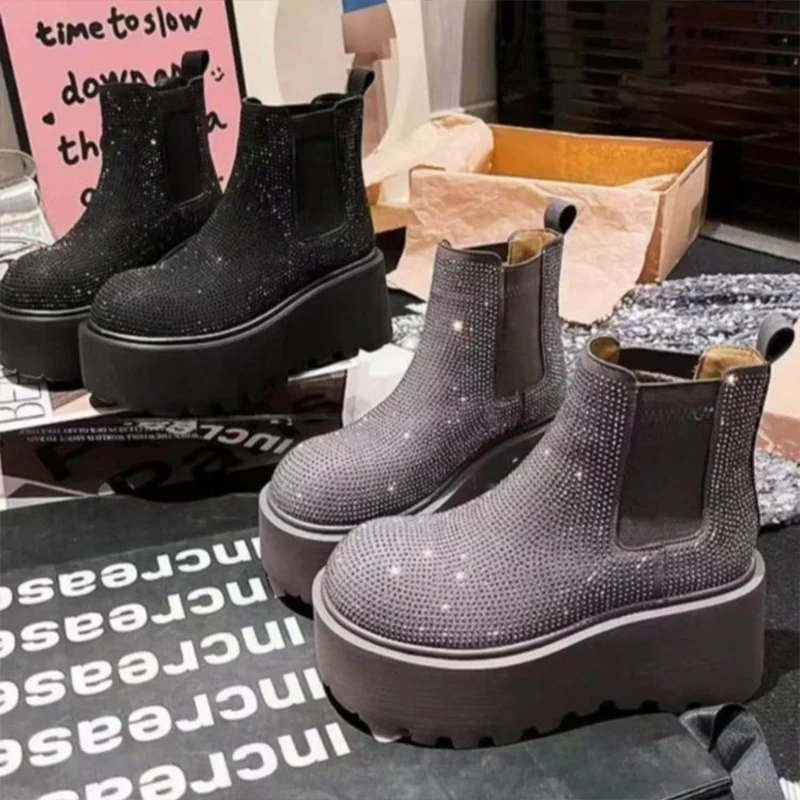 Женские зимние ботильоны на платформе с кристаллами дизайнерская обувь высоком