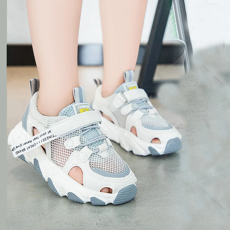 

Children's Cave Sports and Leisure Shoes 2022 Summer New Girls' Shoes Middle School Boys' Baotou Soft Bottom Beach Sandals