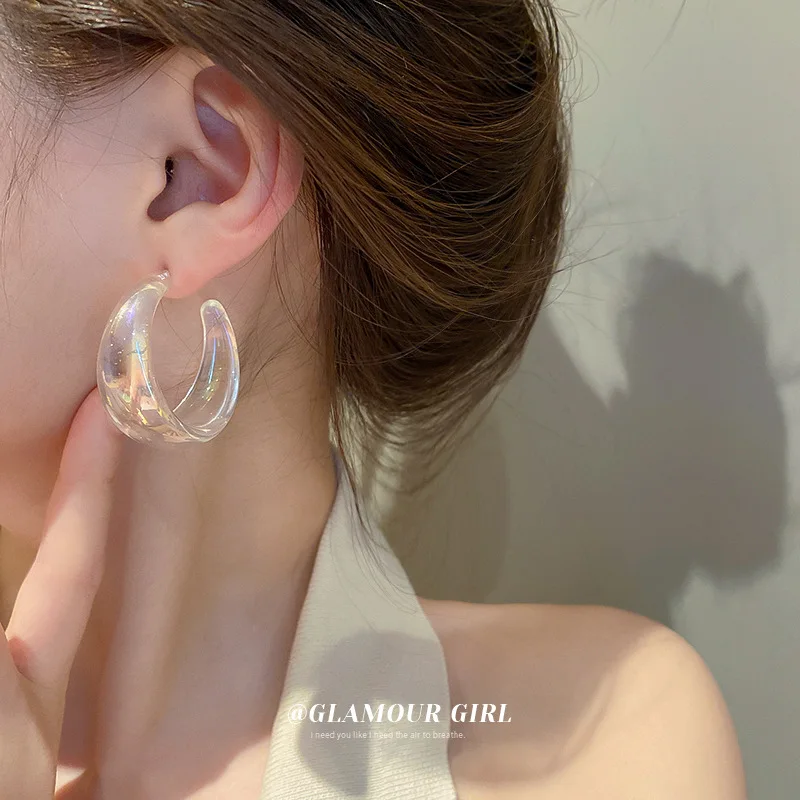 

Silver Needle Color Light Mermaid Lady Transparent Round Earrings East Gate Simple Temperament Versatile Net Red