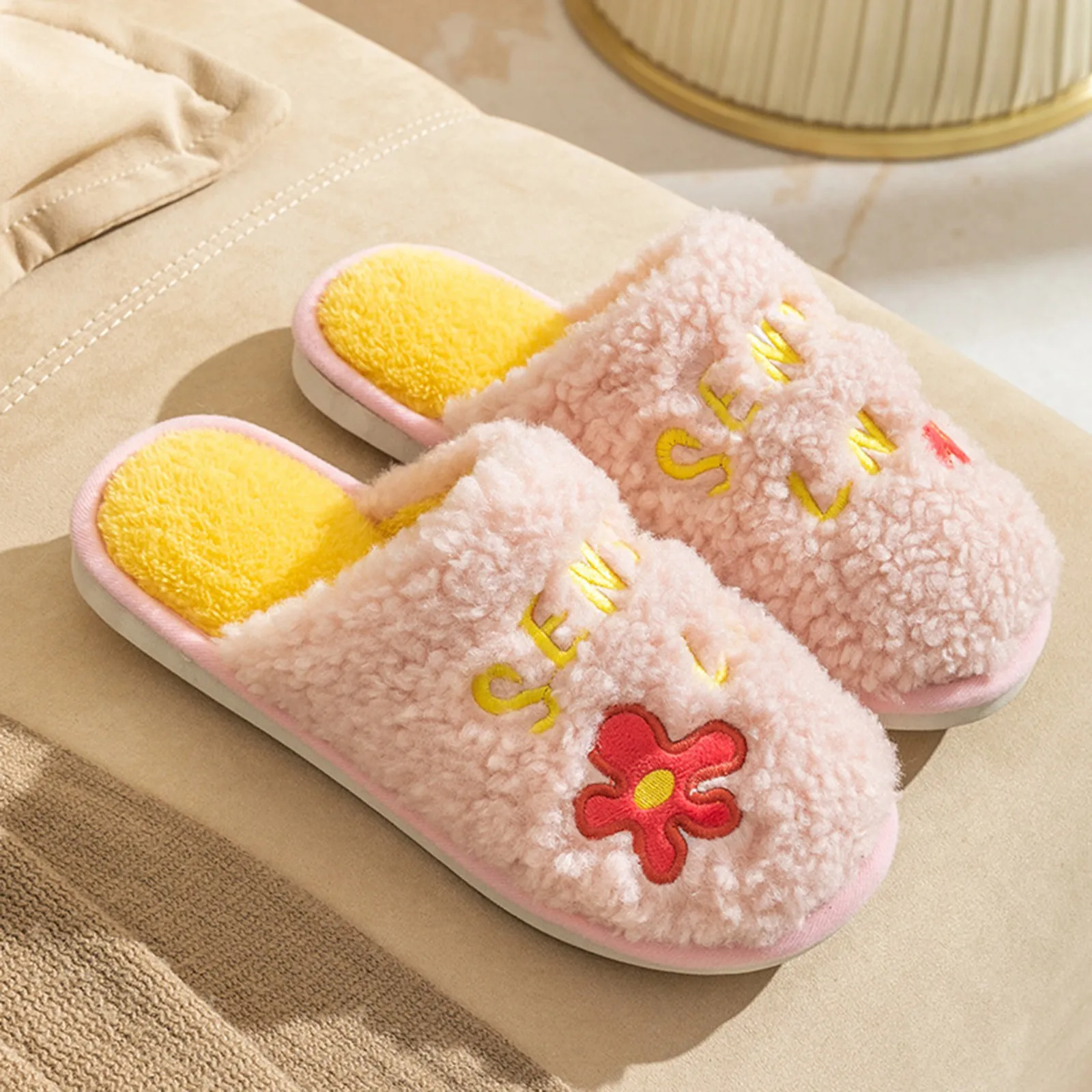 

Зимние женские теплые домашние плюшевые тапочки с мягкой подошвой и удобными цветами, ранние мягкие тапочки из пены с эффектом памяти