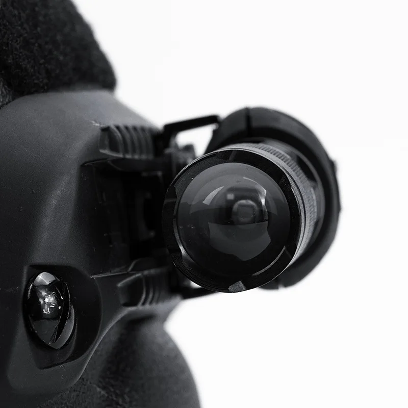 Специальный быстросъемный держатель для фонарика MICH2000 IBH с трековым тактическим