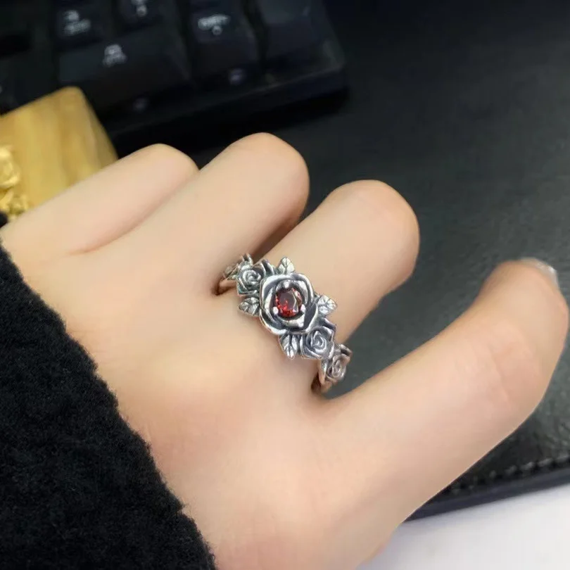 

S925 Sterling Silver Ring Thorns Dark Rose Flower Ring Red Zircon Personality Hip Hop Index Finger Ring Punk Jewelry Rose Ring