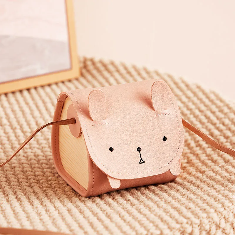 

Сумка-мессенджер для маленьких детей и девочек, милая кросс-боди сумка из искусственной кожи из массива дерева в форме кролика, универсальн...