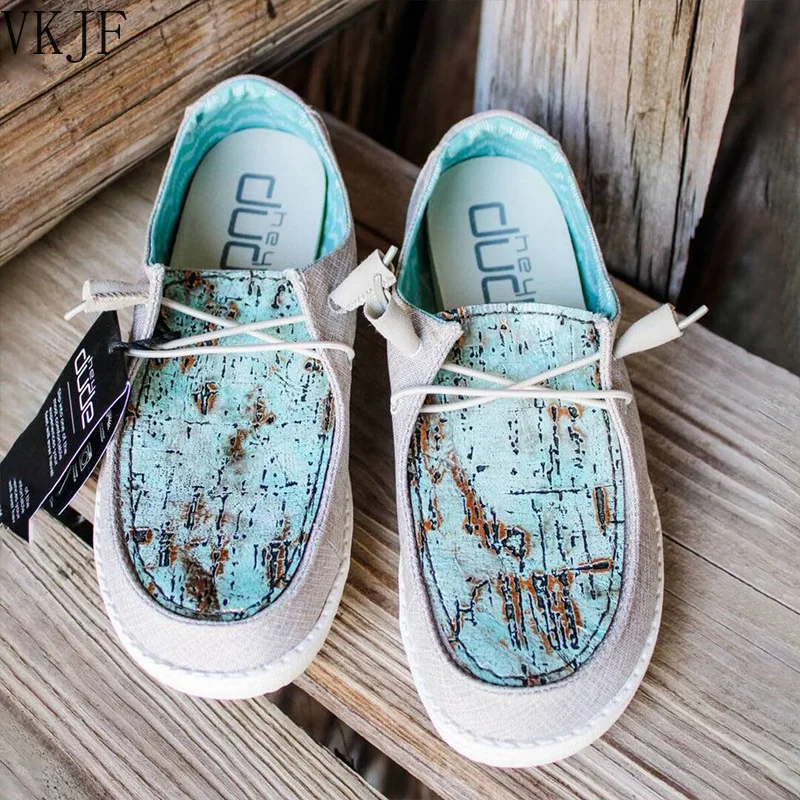 

2022 New Light Blue Leather Pattern Low-top Ladies Casual Shoes Trend European and American Fashion Canvas Shoes Woman Shoes
