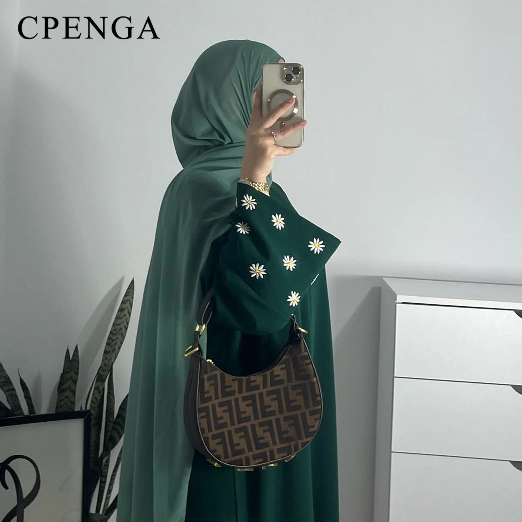 Модель 2024 года мусульманское скромное платье с вышивкой ромашки для женщин