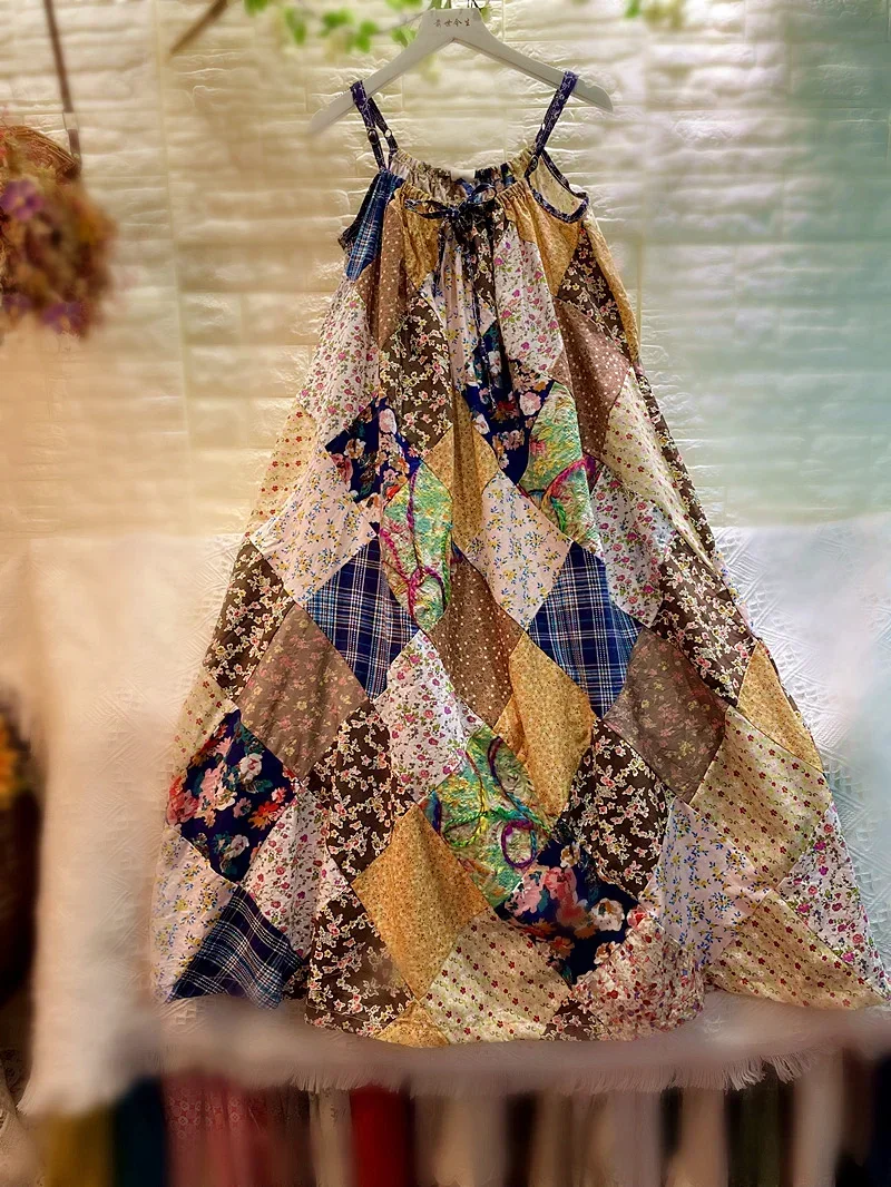 Летнее винтажное хлопково-льняное платье на тонких бретельках в стиле пэчворк Wura