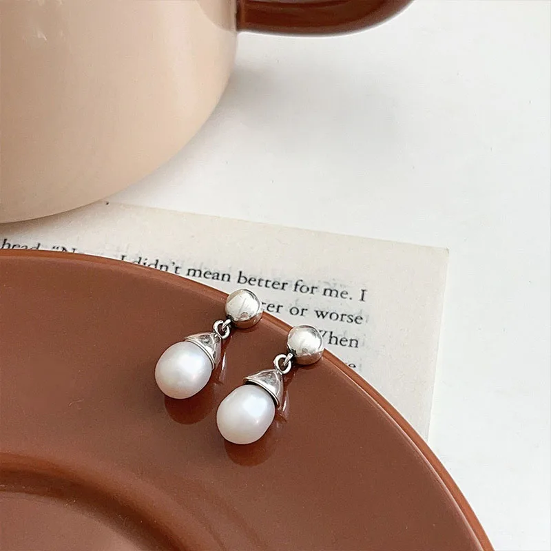 

S925 Sterling Silver Droplet Pearl Female Earrings Exquisite Platinum Smooth Light Luxury Earrings Earrings