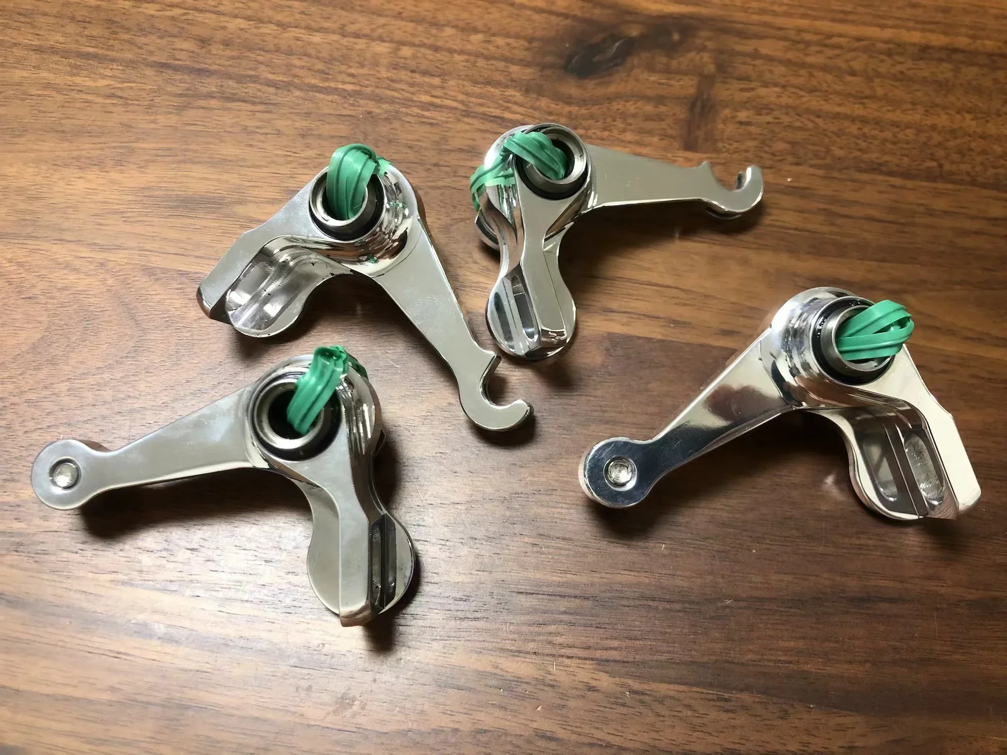 [Поля] Подвесной тормоз NEO RETRO 1 круглые контейнеры Koolstop