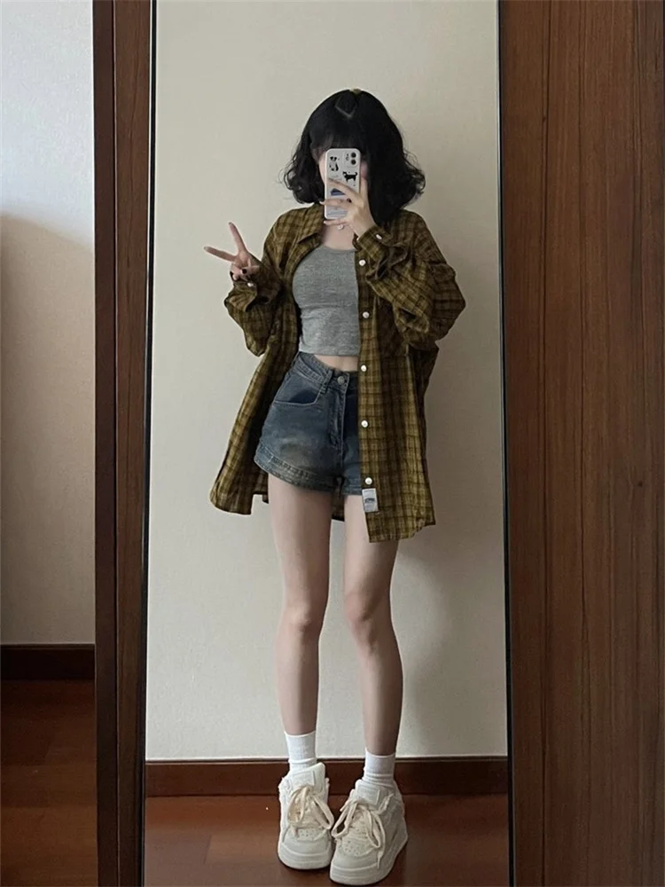 Шорты женские джинсовые в стиле ретро