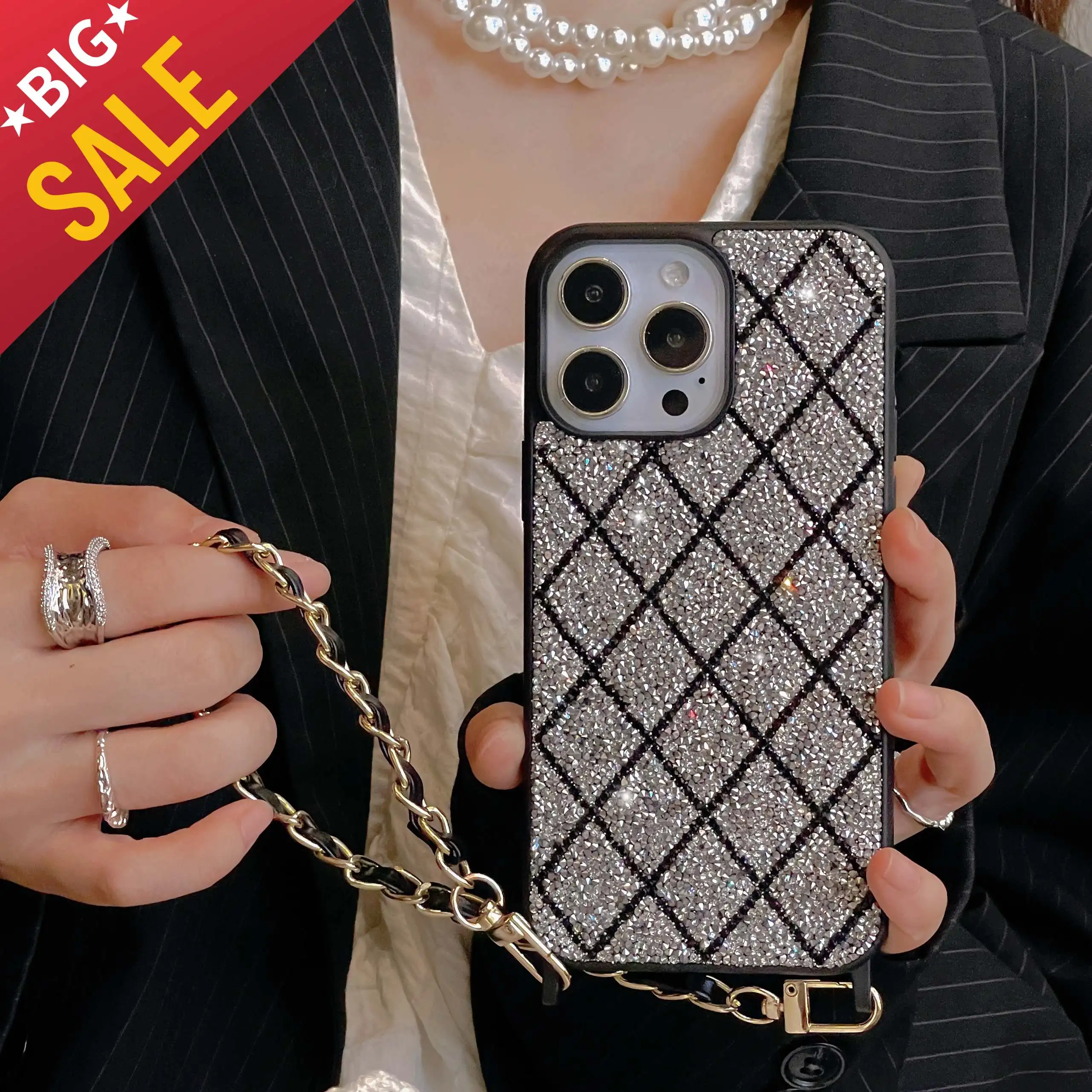 

Luxury brand Bling Diamond Rhinestones Case for iphone 14 11 12 13 Bumper Soft Silicone Handheld Back Cover Coque Capa