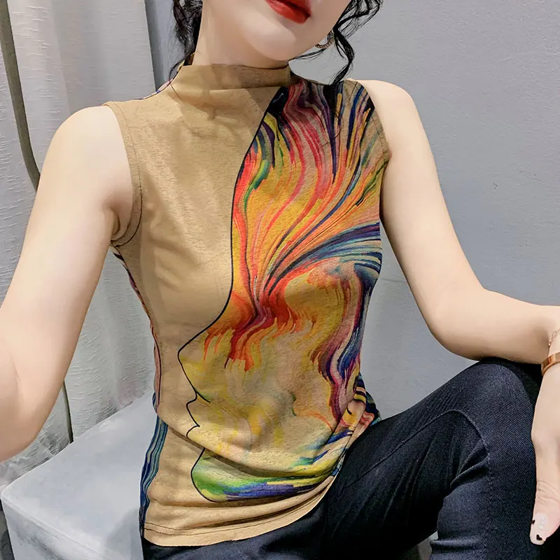 Женская летняя одежда на бретельках с полувысоким воротником облегающая