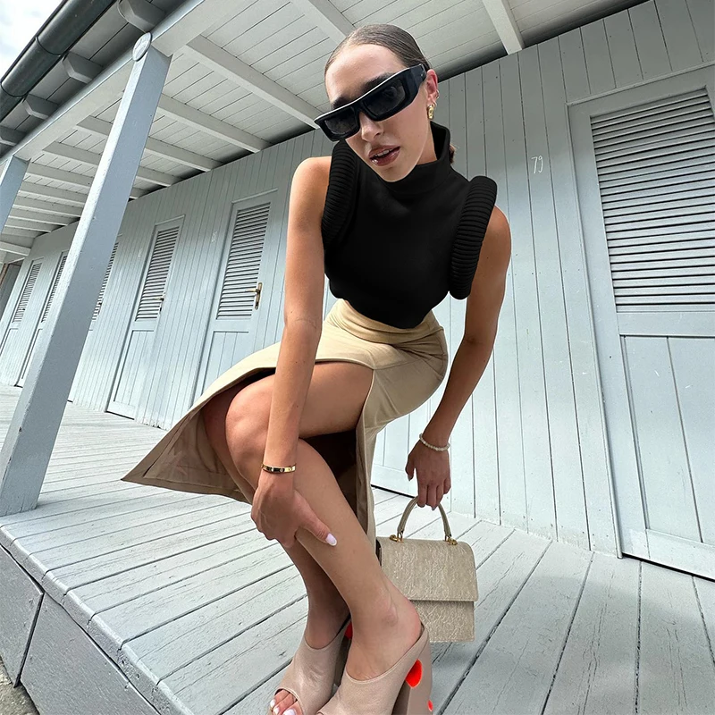 Женский жилет в стиле пэчворк с воротником-стойкой