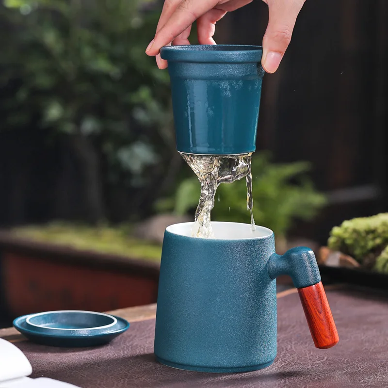 

Mug Ceramic Japanese-style with Lid Filter Office Large-capacity Custom Logo Tea Water Separation Cup Tea Cup