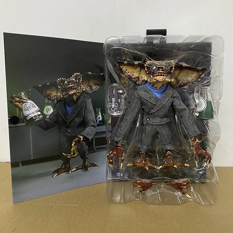 

Original NECA Elf Gremlins 2 Figure Female Greta Spend a Merry Christmas With Gremlins Little Monsters Ultimate Deluxe Gift Toys