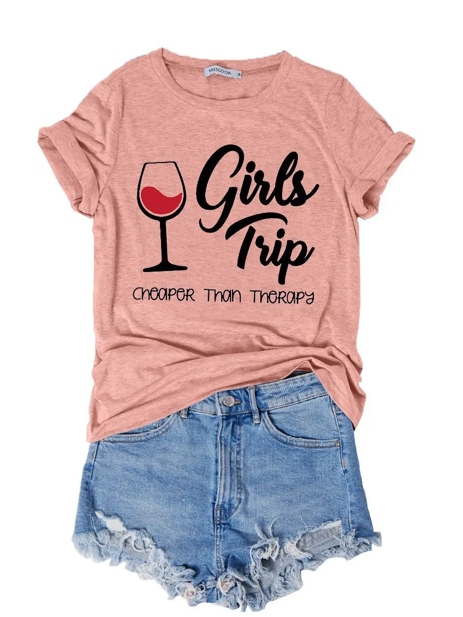 Женская футболка с коротким рукавом круглым вырезом и монограммой |