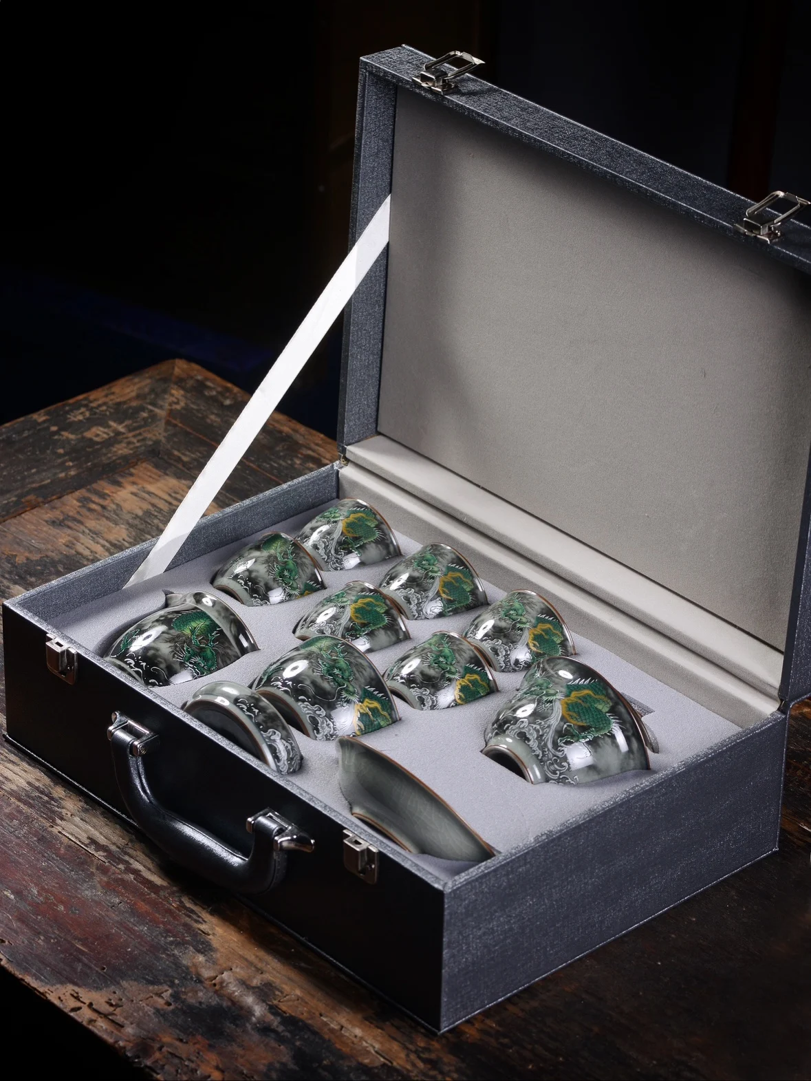 Цзиндэчжэнь Gaiwan старая глина чернила цветной узор дракона керамическая для дома