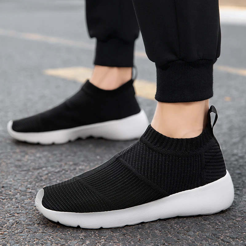 Summer Men Women Shoes Slip on Sock Casual Sneakers Breathable Running Shoes for Couple Men Loafers Sneakers Zapatillas Mujer