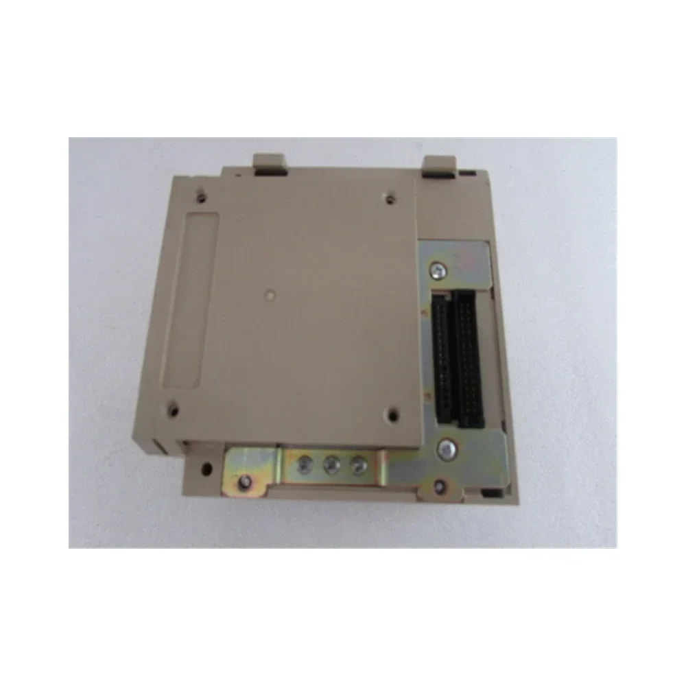 CS1W-1D211 Логический контроллер plc SYSMAC Серия CS Аналоговый блок ввода-вывода CS1W